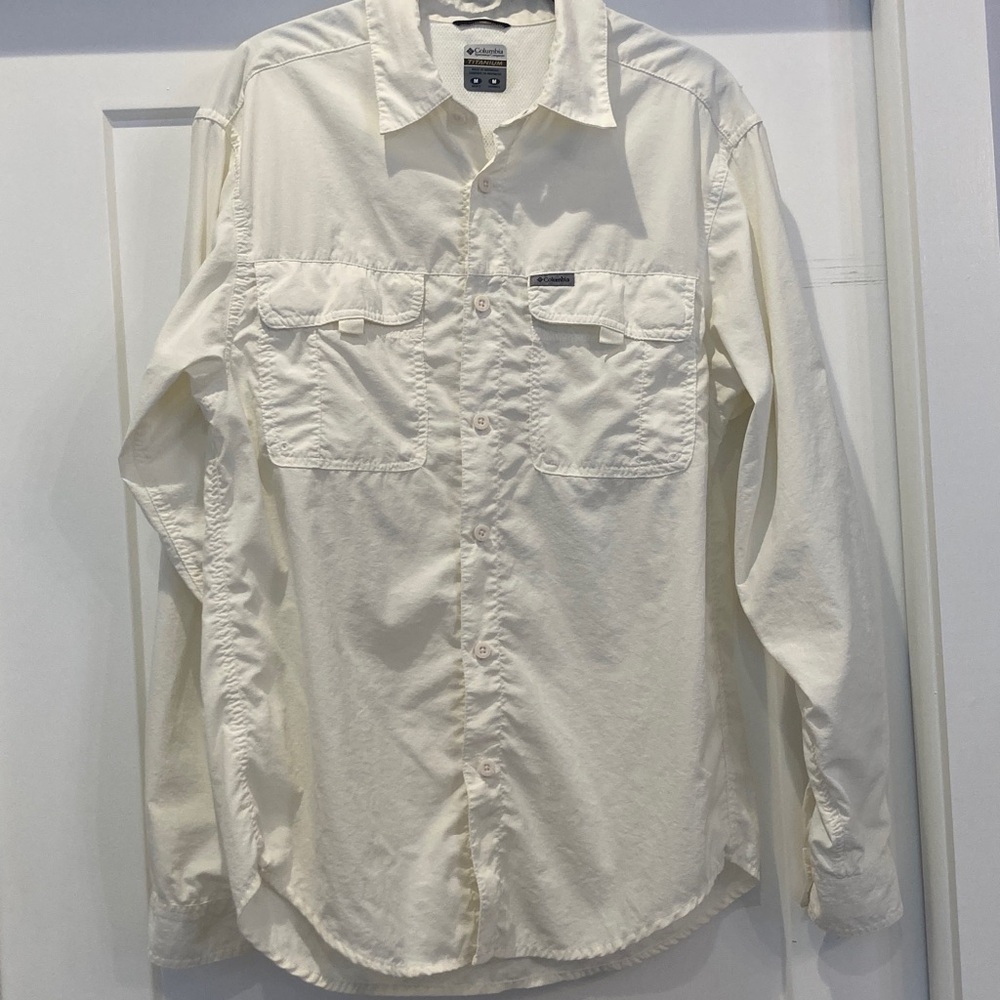 Columbia Titanium Men's Off-White Button-Down Shirt - Picture 4 of 8